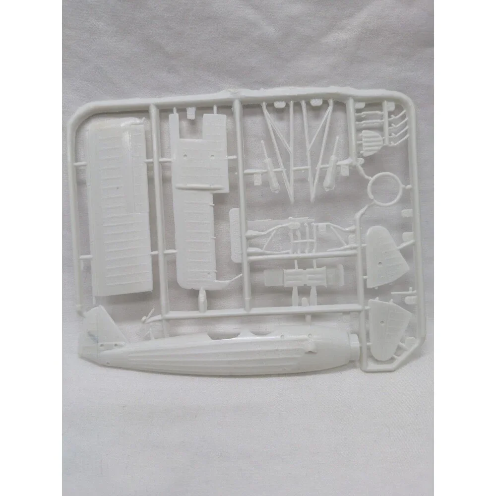 LWS CZAPLA Communication Observation Aircraft 1/72 Model Kit